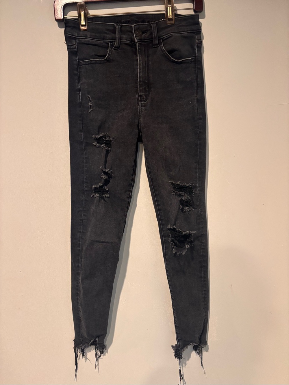 American Eagle Outfitters Black Distressed Skinny Jeans